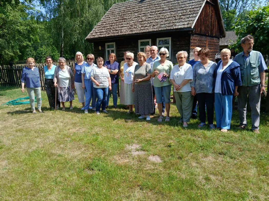 Zakończenie roku  2025/2026 Dyskusyjnego Klubu Książki przy Filii nr 1 w Skansenie
