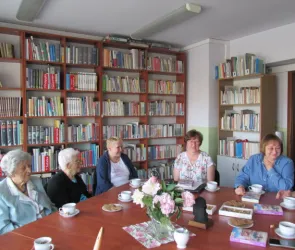 DKK „Nietuzinkowy sklep całodobowy” Kima Ho-Yeona