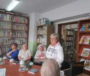 DKK „Pył z landrynek. Hiszpańskie fiesty” Katarzyny Kobylarczyk w Filii nr 1
