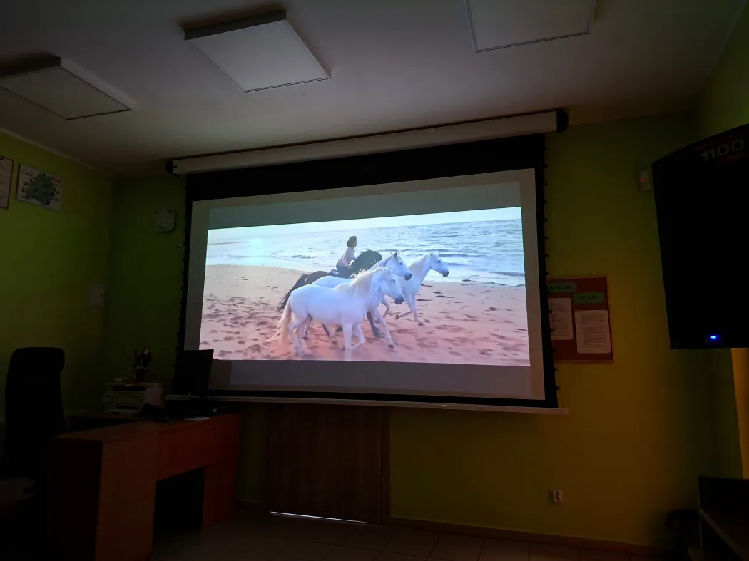 Projekcja filmu z audiodeskrypcją pt. „Siła naszych marzeń”