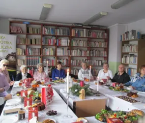 Wigilia DKK z książkami o tematyce Świąt Bożego Narodzenia
