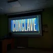 Projekcja filmu z audiodeskrypcją pt. „Konklawe”