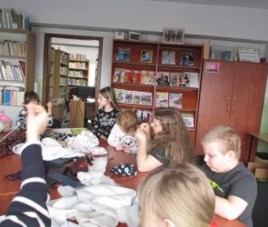 Warsztaty krawieckie dla dzieci w Fili nr 1