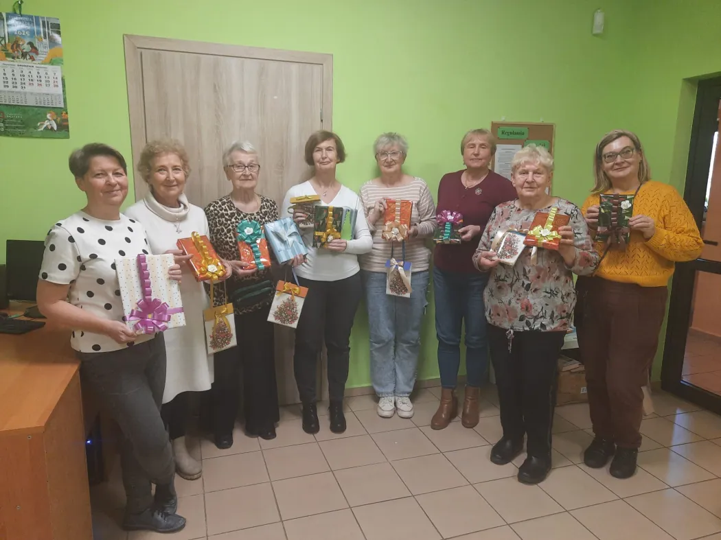 Warsztaty plastyczne dla seniorów